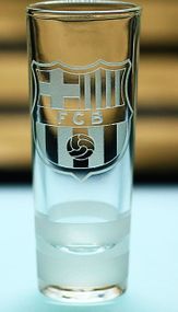 Стеклянная рюмка 60мл Barcelona с гравировкой подарок для фаната стопка ФК Барселона футбольная стопка