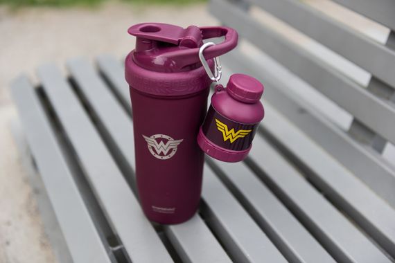 Контейнер Smartshake Whey2Go Funnel Pillbox 110ml DC Wonderwoman | Зображення 3
