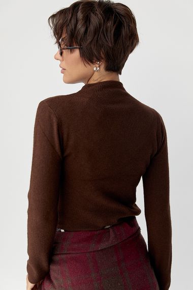 Однотонний жіночий гольф з горловиною-стійкою - коричневий цвет, ONE SIZE (є розміри) | Зображення 1