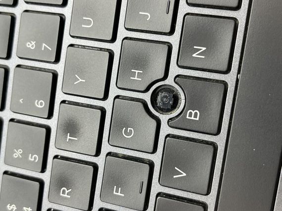 Мобильная рабочая станция Б-класс HP zBook 15 G3 / 15.6" (1920x1080) IPS / Intel Core i7-6820HQ (4 (8) ядра по 2.7 - 3.6 GHz) / 16 GB DDR4 / 480 GB SSD / nVidia Quadro M2000M, 4 GB GDDR5, 128-bit / WebCam б/у + Подарок Беспроводная мышь HOCO GM28 | Зображення 7