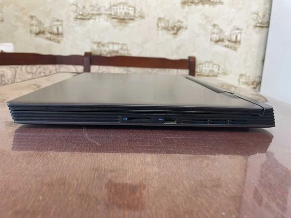Игровой ноутбук Б-класс Dell Inspiron G7 7790 / 17.3" (1920x1080) IPS / Intel Core i7-9850H (6 (12) ядра по 2.6 - 4.6 GHz) / 16 GB DDR4 / 512 GB SSD / nVidia GeForce RTX 2060, 6 GB GDDR6, 192-bit / WebCam б/у | Зображення 5