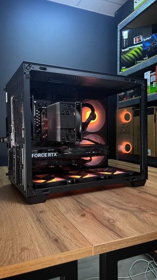 Збірка на замовлення: ігровий ПК AeroCool Dryft Mini Tower / AMD Ryzen 5 7500F (6 (12) ядер по 3,7 - 5,0 ГГц) / 32 ГБ DDR5 / 1000 ГБ SSD M.2 / nVidia GeForce RTX 5060 Ti, 16 ГБ GDDR7, 128-bit / 650 Вт | Зображення 7