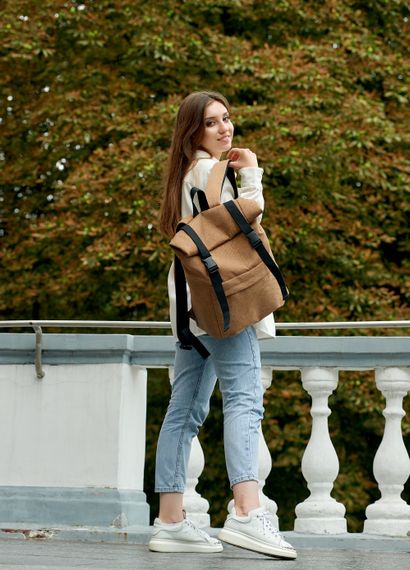 Жіночий рюкзак ролл Sambag RollTop LSH Коричневий тканевий 41 x 30 x 16 см (24211069) | Зображення 1