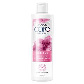 Нежное очищающее средство для женской интимной гигиены Avon Care с экстрактом ромашки 250мл