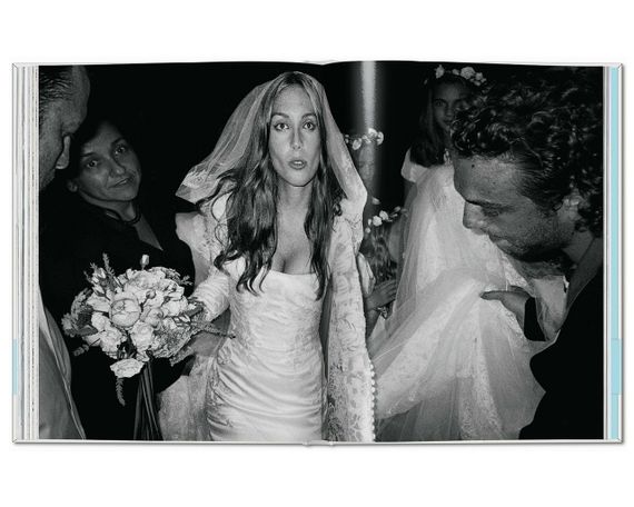 Книга о свадебных фотографиях Mario Testino. I Love You. The Wedding Book Лучшие фотографы мира Марио Тестино | Зображення 3