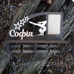 Медальниця з фоторамкою і полицею для кубків Дерев'яний тримач для медалей Органайзер для нагород гімнастика