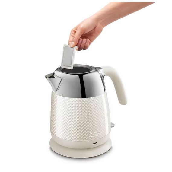 Електрочайник DeLonghi KBL 2001 W | Зображення 2