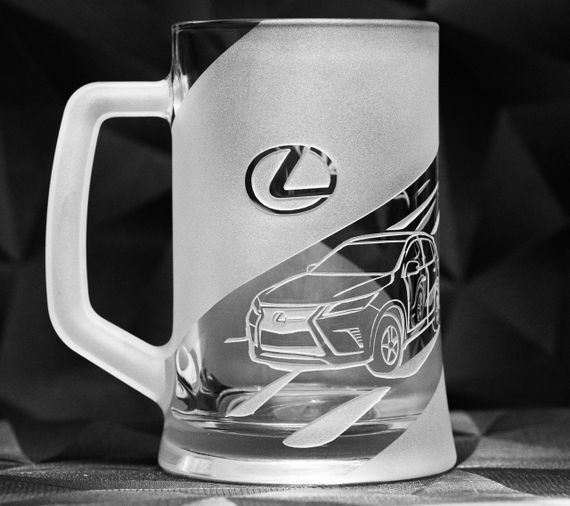 Подарочный пивной бокал  670 мл с гравировкой авто надписью лого Лексус РХ 350Lexus RX 350