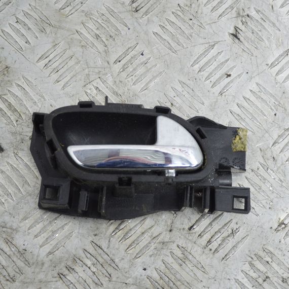 Ручка дверей внутрішня передня права Citroen C3 Picasso 2009-2016 Ручка дверей права Сітроен ц3 9683446577