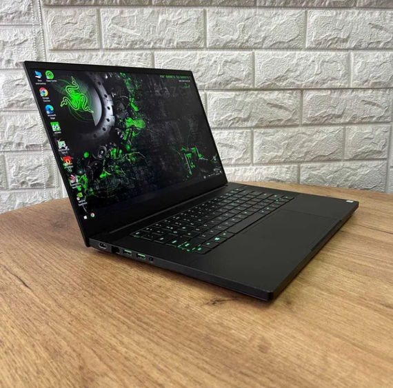 Ноутбук Razer Blade 15 FHD IPS 144Hz i7 9750H 16Gb SSD 128Gb+HDD1Tb RTX 2060 Б/В | Зображення 4