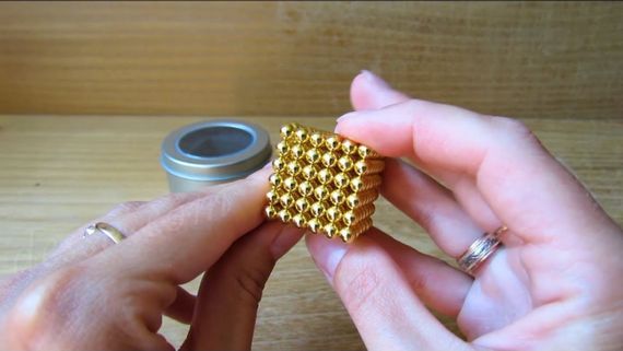 Головоломка Неокуб золотой NeoCube в боксе 216 шариков металлический 5 мм | Зображення 3