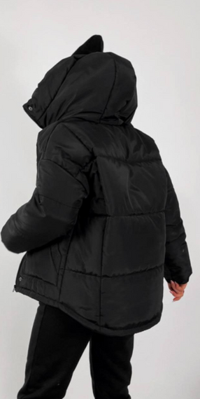 Женская стеганая куртка с капюшоном из плащевки YN7124 размер 48/52, цвет черный | Зображення 1