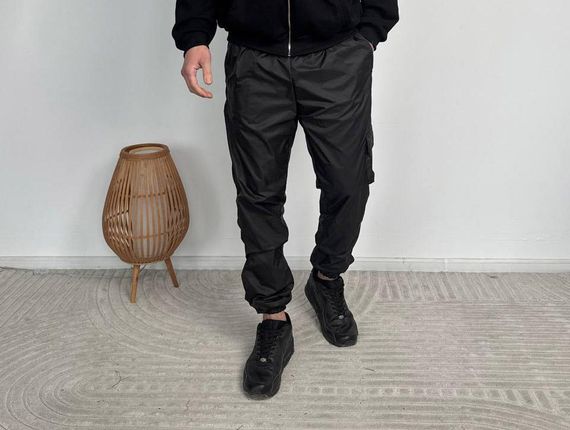 Чоловічі Спортивні штани з плащівки чорні | Зображення 1