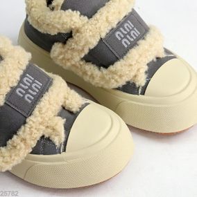 Спортивные замшевые серые бежевые зимние автоледи на липучке 38