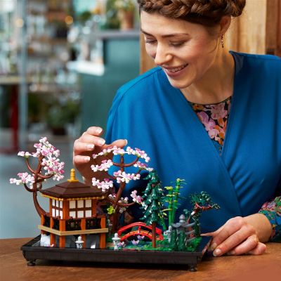 Конструктор LEGO Icons Тихий сад 1363 деталі (10315) | Зображення 4
