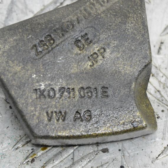 Важіль перемикання передач Volkswagen Golf Passat Jetta 2003-2020 Важіль тяга перемикання КПП Фольксваген 1K0711051E | Зображення 3