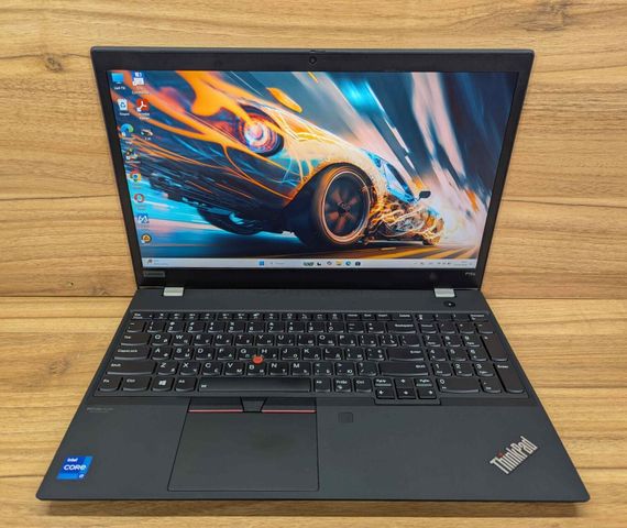 Мобільна робоча станція Lenovo ThinkPad P15s Gen 2 / 15.6" (1920x1080) IPS / Intel Core i7-1165G7 (4 (8) ядра по 2.8 - 4.7 GHz) / 16 GB DDR4 / 512 GB SSD / nVidia T500, 4 GB GDDR6, 64-bit / WebCam / Fingerprint / Windows 11 б/в + Подарок Миша / USB | Зображення 1