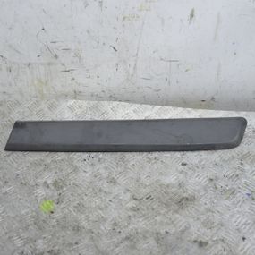 Молдинг задніх лівих дверей Fiat Fiorino 2007-2016 Накладка дверей задня ліва Фіат Фіоріно 1308820070