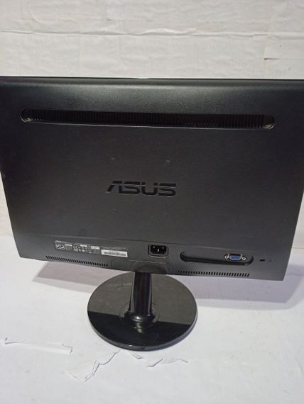 Комплект ПК: Fujitsu Esprimo E420 E85+ SFF / Intel Core i3-4160 (2 (4) ядра по 3.6 GHz) / 8 GB DDR3 / 500 GB HDD / Intel HD Graphics 4400 + Монітор Asus VS198D / 19" (1440x900) TN / 1x VGA б/в | Зображення 6
