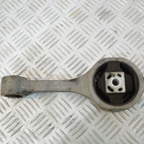 Кронштейн подушки двигуна Volkswagen Polo V 1.4 16V 2009-2017 Лапа опора мотора Фольксваген Поло 5