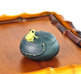 Ті-пет чайний талісман Olens Листок лотоса і жабка TP2515