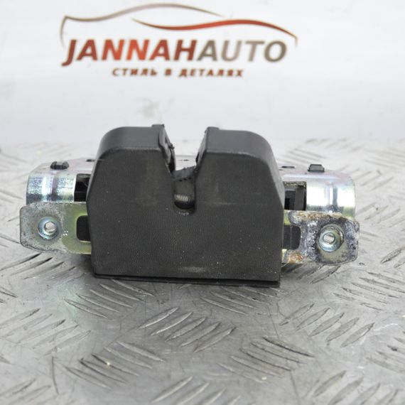 Замок задніх дверей Opel Astra H 2004-2010 кришки багажника Опель Астра 495058724