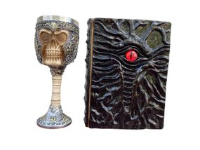 Подарунковий набір Келих 3D Череп у Шоломі та Блокнот 3D «Книга, що дивиться у відповідь»