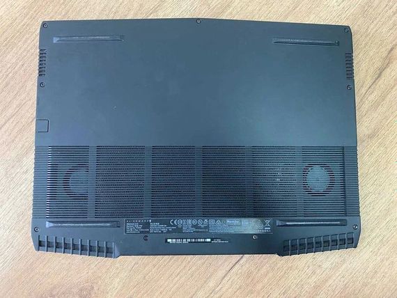 Ноутбук Alienware m15 15,6" FHD IPS 144Hz i7 8750H 16Gb SSD 512Gb RTX 2060 Б/В | Зображення 5