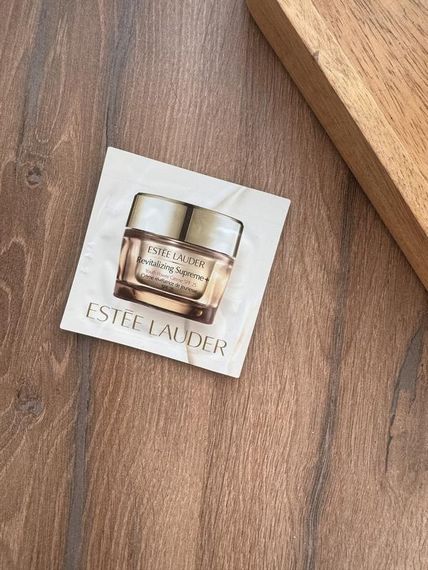 Омолаживающий крем комплексного действия estee lauder revitalizing supreme+ youth power creme
