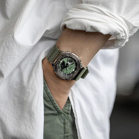Чоловічий годинник Casio GM-2100B-3A | Зображення 3
