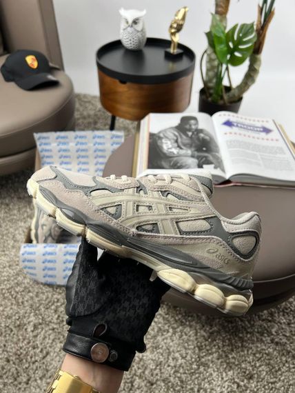 Чоловічі кросівки ASICS Gel-NYC Beige Grey весна / осінь A3497 44 28 | Зображення 5