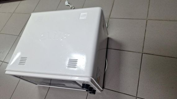 ОЧЕНКА! Електрична піч Elite Rainberg RB-5600 1300 Вт Об'єм 40 літрів (Вм'ятина на корпусі 3111) | Зображення 1
