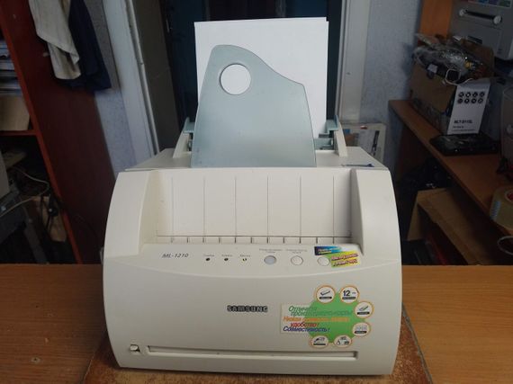 Принтер Samsung ML-1210 / Лазерная монохромная печать / 600x600 dpi / 12 стр./мин / A4 / USB 2.0, LPT б/у | Зображення 1
