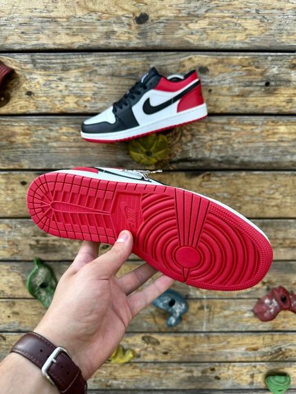 Кросівки Nike Air Jordan low (black white red) | Зображення 8