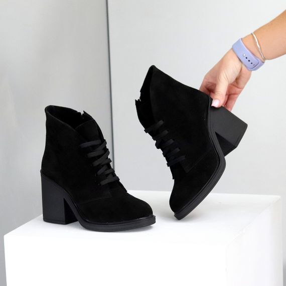 Шикарные замшевые зимние ботильоны на среднем устойчивом каблуке | Зображення 2