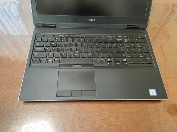 Мобильная рабочая станция Dell Precision 7530 / 15.6" (1920x1080) IPS / Intel Core i7-8850H (6 (12) ядра по 2.6 - 4.3 GHz) / 16 GB DDR4 / 512 GB SSD / nVidia Quadro P3200, 6 GB GDDR5, 192-bit / WebCam б/у | Зображення 3