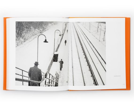 Подарочная книга для фотографов Vivian Maier: A Photographer Found (Итальянский язык) книги по фотографии | Зображення 5