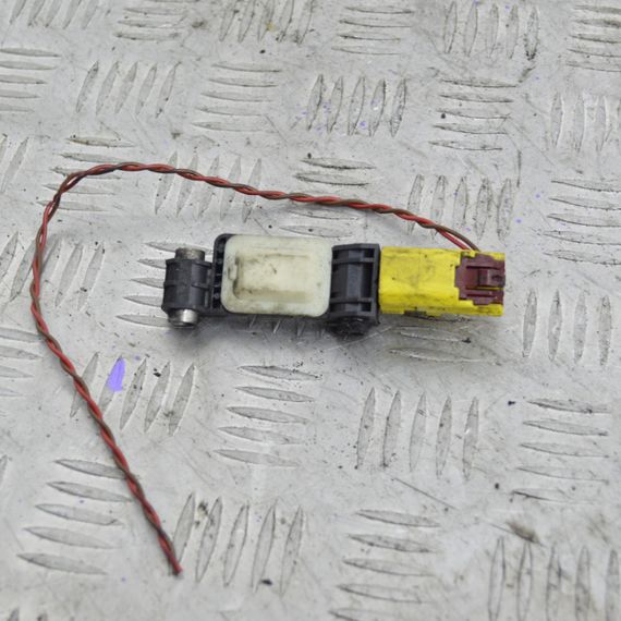 Датчик поздовжнього прискорення Audi A3 A4 A8 TT датчик удару Ауді а3 а4 а8 тт 8E0959651A | Зображення 1