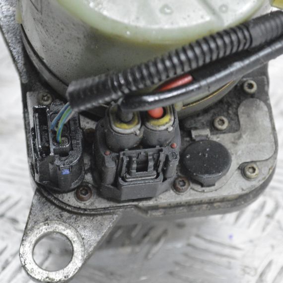 Насос ГПК електро 1.6 TDCI Ford Fiesta V Fusion гідропідсилювач керма Форд Фієста Ф'южн 5S613K514CB | Зображення 4