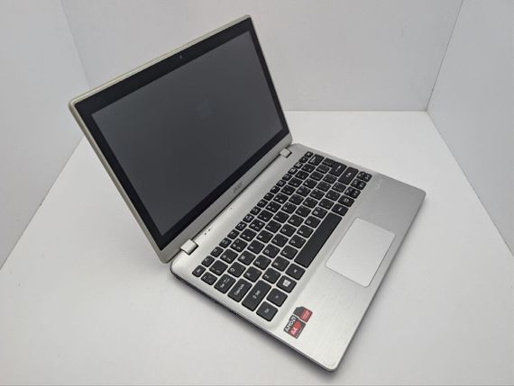 Нетбук Acer Aspire V5-112 / 11.6" (1366x768) TN Touch / AMD A4-1250 (2 ядра по 1.0 GHz) / 6 GB DDR3 / 160 GB HDD / AMD Radeon HD 8210 Graphics / WebCam б/в | Зображення 3