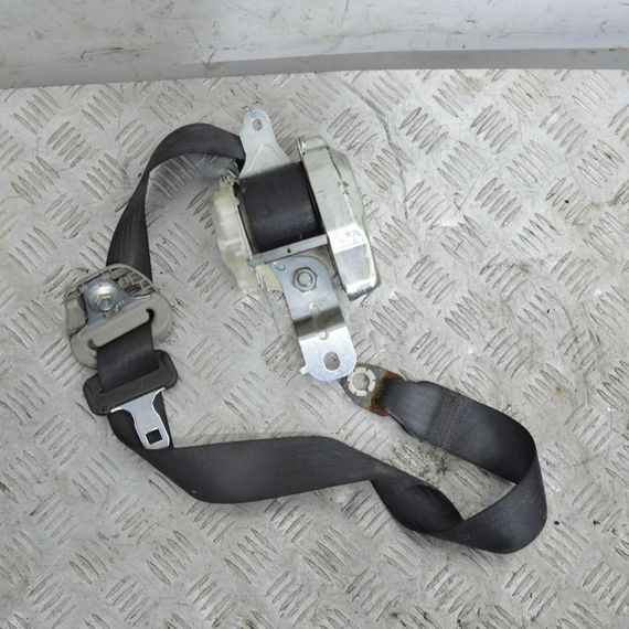 Ремінь безпеки передній правий Nissan Navara 2005-2014 Ремінь безпеки Ніссан L153004