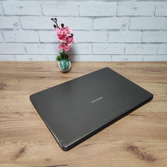 Ноутбук Б-класс Medion Akoya E6415 / 15.6" (1366x768) TN / Intel Core i3-5005U (2 (4) ядра по 2.0 GHz) / 8 GB DDR3 / 128 GB SSD / Intel HD Graphics 5500 / WebCam б/у | Зображення 6