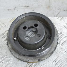 Шків водяного насоса 1.4 TSI Volkswagen Golf V 2003-2009 Шків помпи водяної Фольксваген Гольф 5 03C880727D