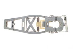 Кронштейн опора ручки дверей передніх ззовні  R VW Caddy III 04-15 1T0837886B