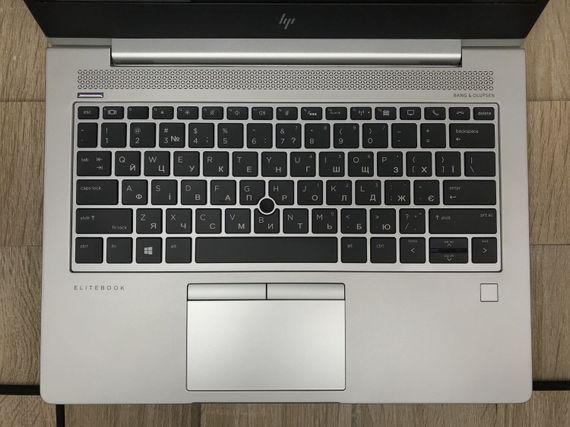 Ультрабук Б-класс HP EliteBook 735 G6 / 13.3" (1920x1080) IPS Touch / AMD Ryzen 7 Pro 3700U (4 (8) ядра по 2.3 - 4.0 GHz) / 8 GB DDR4 / 256 GB SSD M.2 / AMD Radeon Vega 10 Graphics / WebCam / USB 3.1 / HDMI б/у | Зображення 3