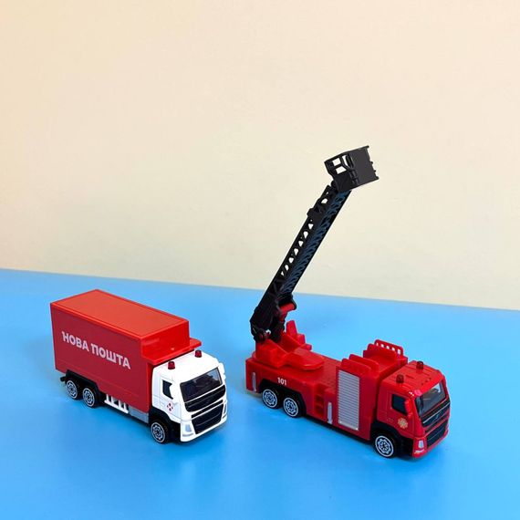 Автомодель детская "VOLVO" Пожарная машинка TechnoDrive 250302 со стрелой | Зображення 3