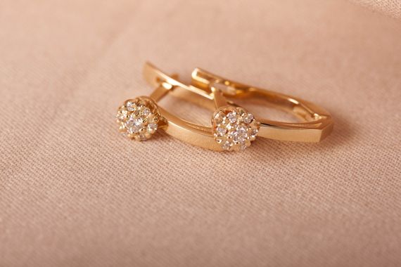 Серьги из желтого золота с бриллиантами | Зображення 2