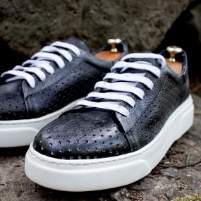 Перфорированные мужские кеды с белой подошвой 41 44 размер