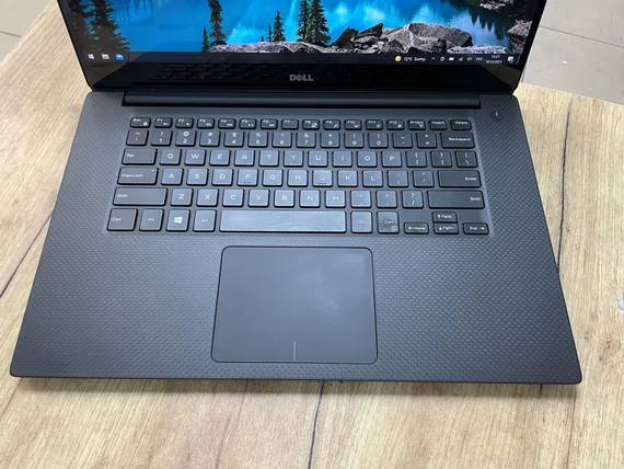 Ноутбук Dell XPS 9560 15.6 Touch 4K core i7 7700HQ/8gb/256SSD/GTX 1050-4gb | Зображення 1