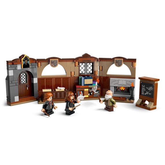 Конструктор LEGO Harry Potter Замок Гоґвортс: урок чарів (76442) | Зображення 2